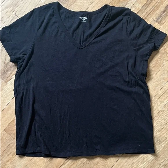 Old Navy V-Neck Tee Set — Black, Charcoal, Brown, Light Lavender - Picture 8 of 9
